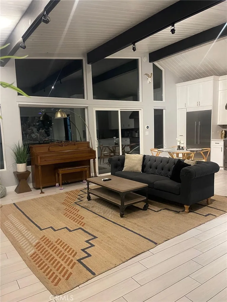 8357 Yucca Trail, Los Angeles, California 90046 home-pic-1