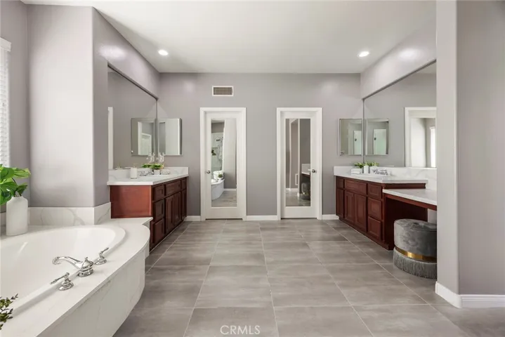 1038 S Sunstream Lane, Anaheim Hills, California 92808