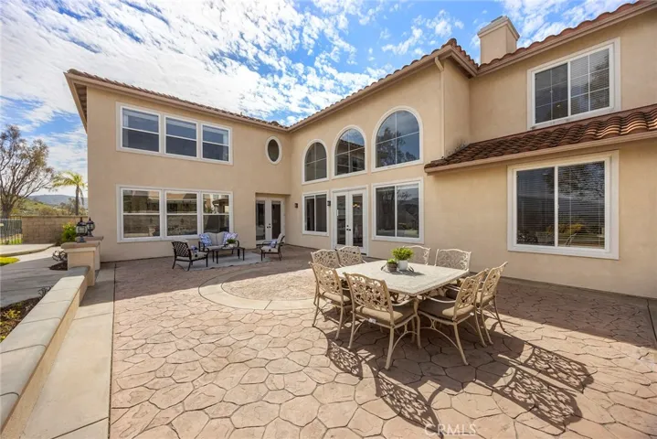 1038 S Sunstream Lane, Anaheim Hills, California 92808