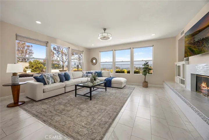 1038 S Sunstream Lane, Anaheim Hills, California 92808