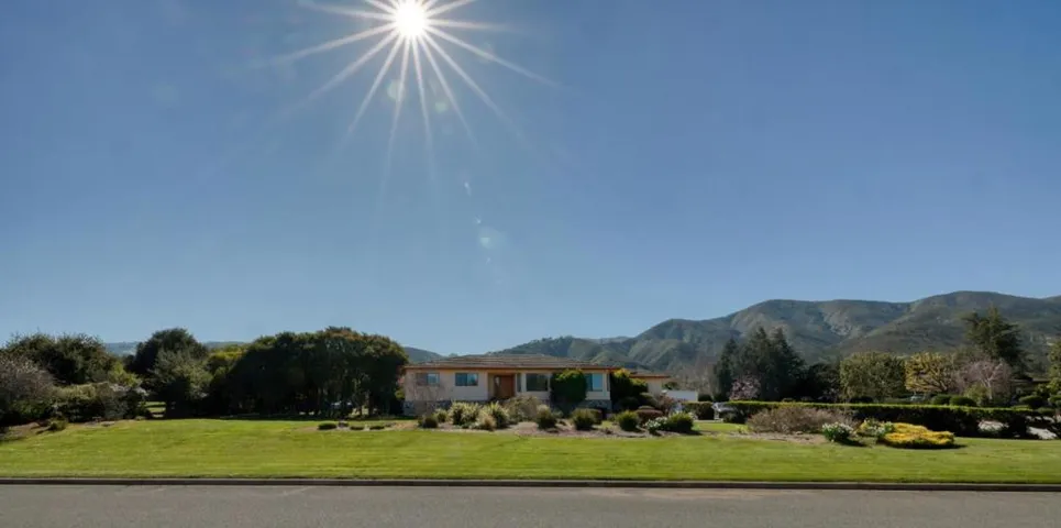 23400 Redding Circle, Salinas, California 93908