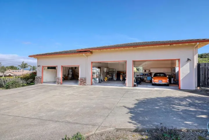 23400 Redding Circle, Salinas, California 93908