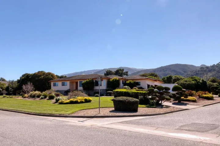 23400 Redding Circle, Salinas, California 93908