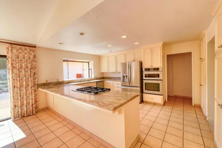 23400 Redding Circle, Salinas, California 93908