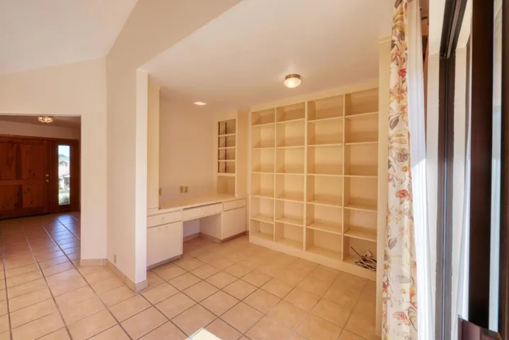23400 Redding Circle, Salinas, California 93908