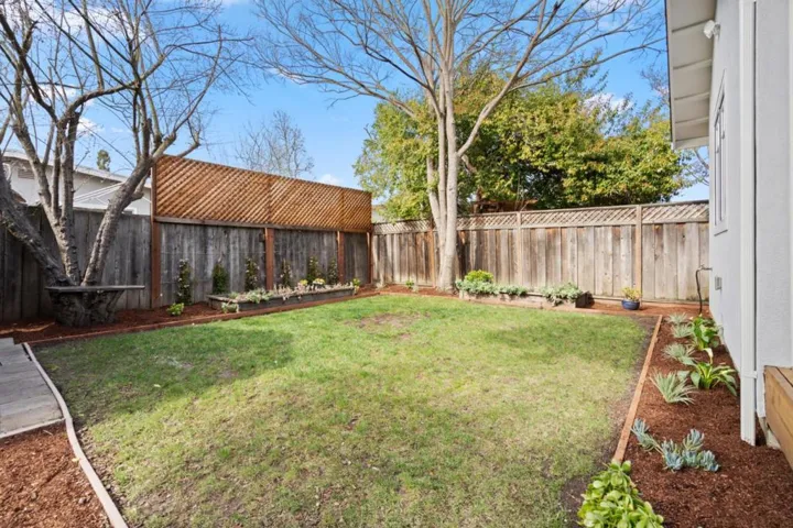 961 15th Avenue, Redwood City, California 94063
