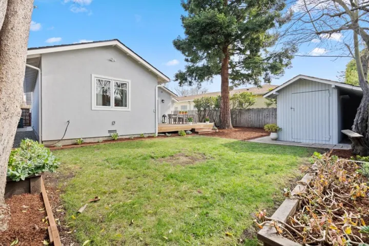 961 15th Avenue, Redwood City, California 94063
