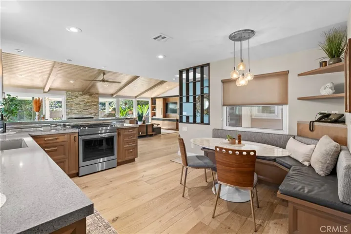 2050 Noble View Drive, Rancho Palos Verdes, California 90275