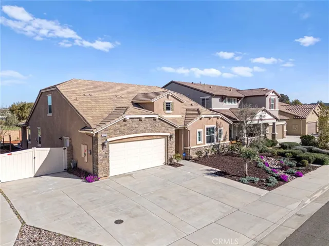 31326 Caprice Road, Menifee, California 92584