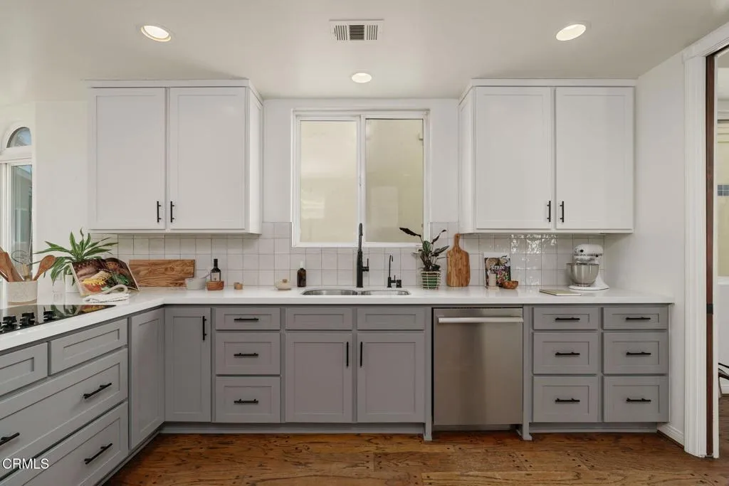 1216 Kingston Lane, Ventura, California 93001 home-pic-27