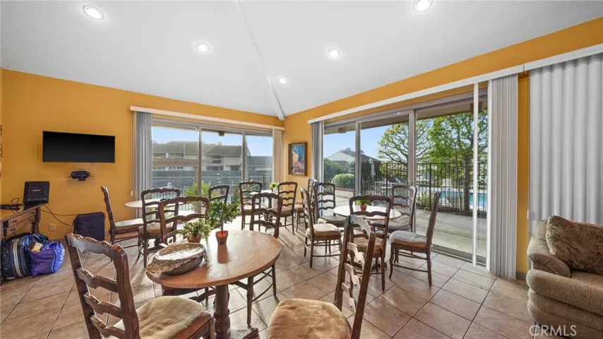 6404 Ridgebyrne Court, Rancho Palos Verdes, California 90275