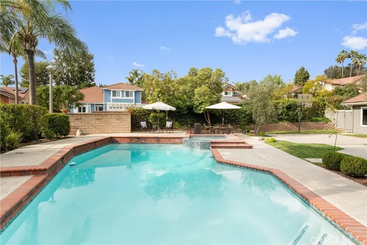 5525 Via Verano, Yorba Linda, California 92887
