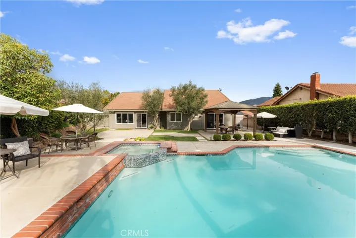 5525 Via Verano, Yorba Linda, California 92887