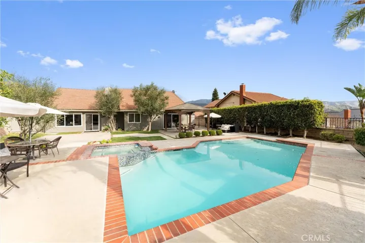 5525 Via Verano, Yorba Linda, California 92887