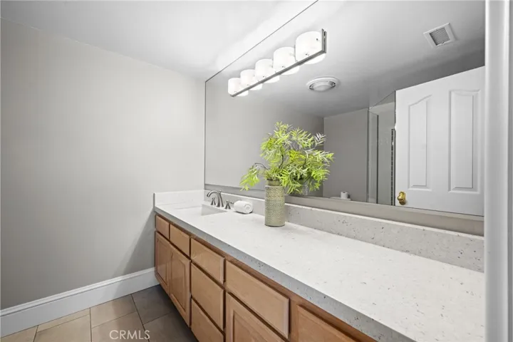 4 Huntington Court, Newport Beach, California 92660
