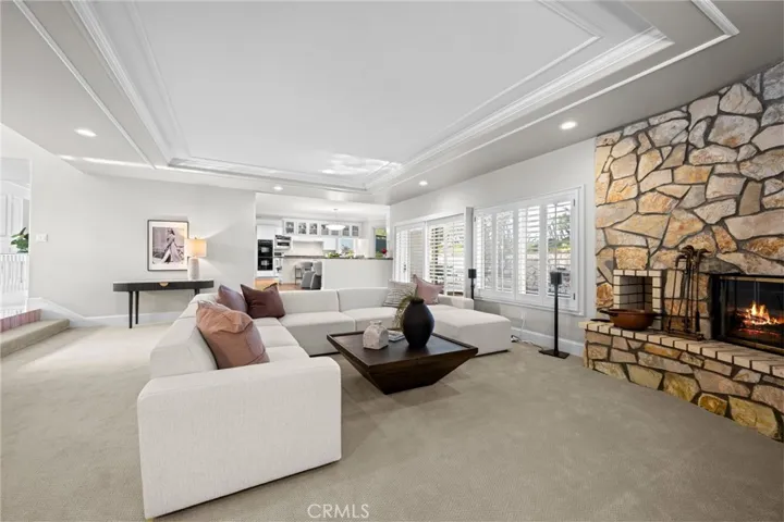 4 Huntington Court, Newport Beach, California 92660