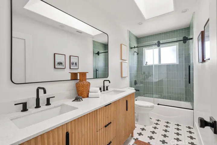 3254 Washington Avenue, Costa Mesa, California 92626