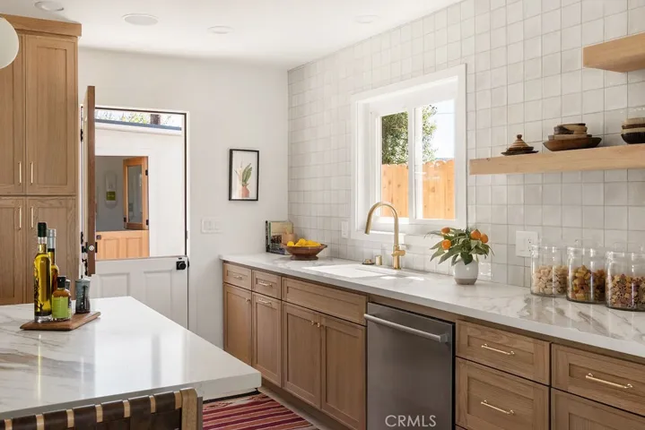 3254 Washington Avenue, Costa Mesa, California 92626