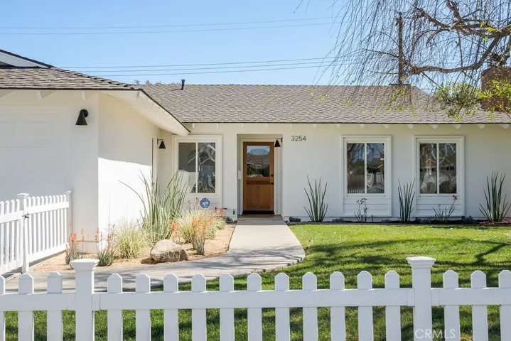 3254 Washington Avenue, Costa Mesa, California 92626