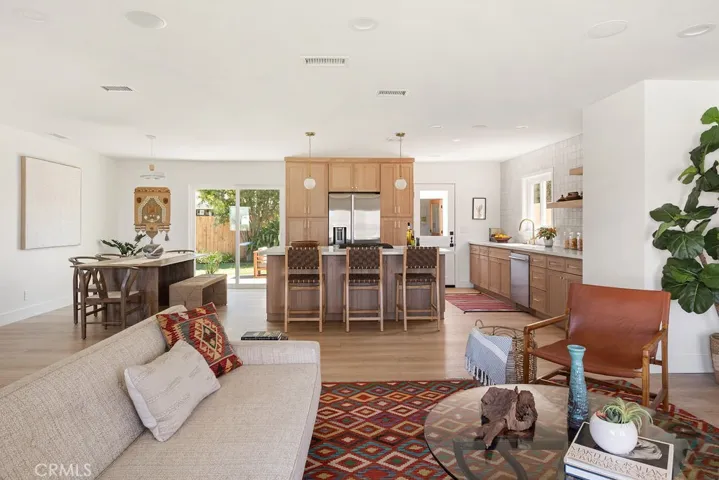 3254 Washington Avenue, Costa Mesa, California 92626
