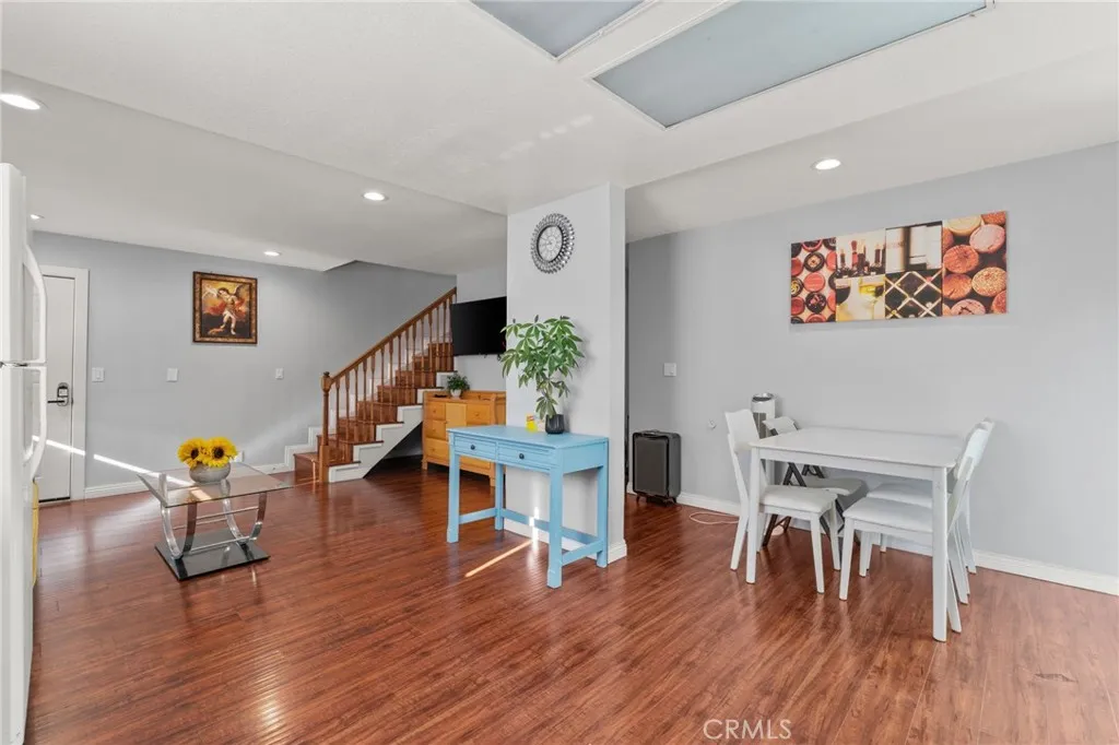 2040 Kilson Drive, Santa Ana, California 92707 home-pic-7