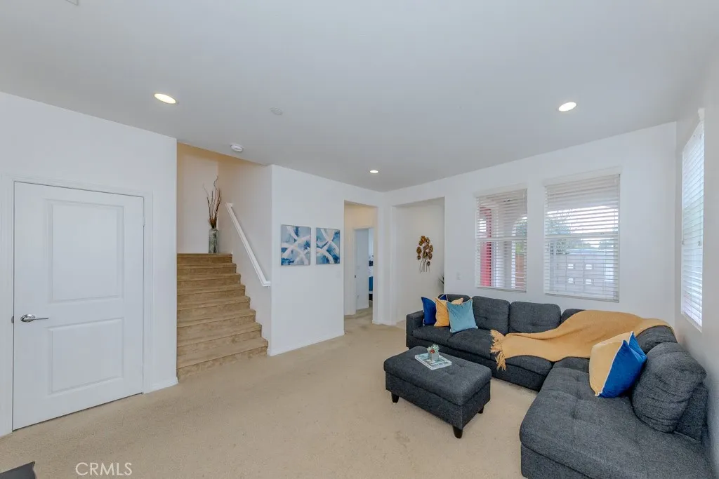 698 Americana Drive, Fullerton, California 92832 home-pic-7