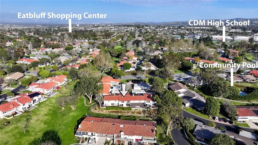 Close proximity to all the neighborhood conveniences.