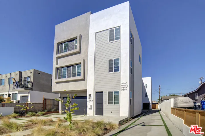 4507 Saturn Street 4509 1/2, Los Angeles, California 90019