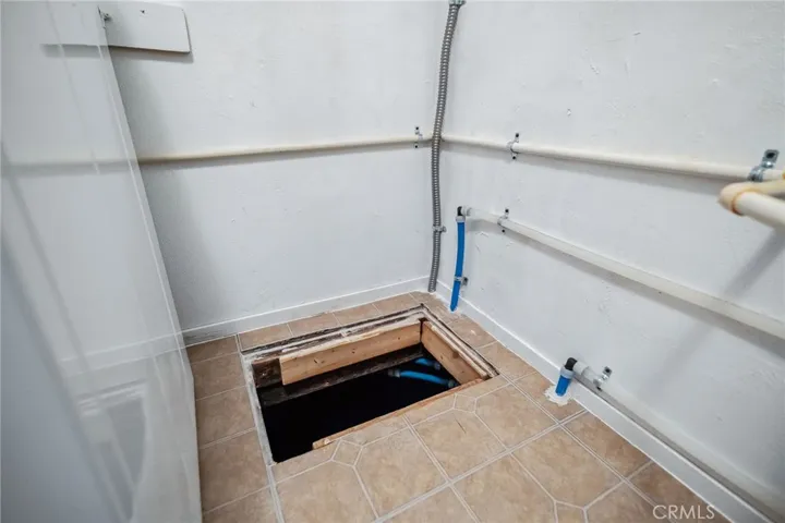 Entrance to bombshelter