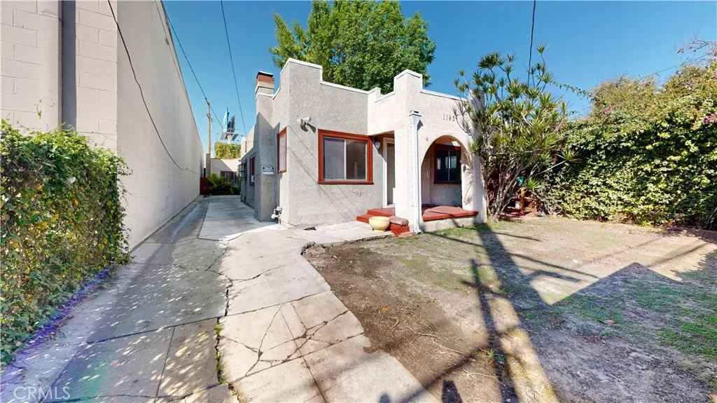 1143 N Sycamore Avenue, Los Angeles, California 90038 home-pic-0