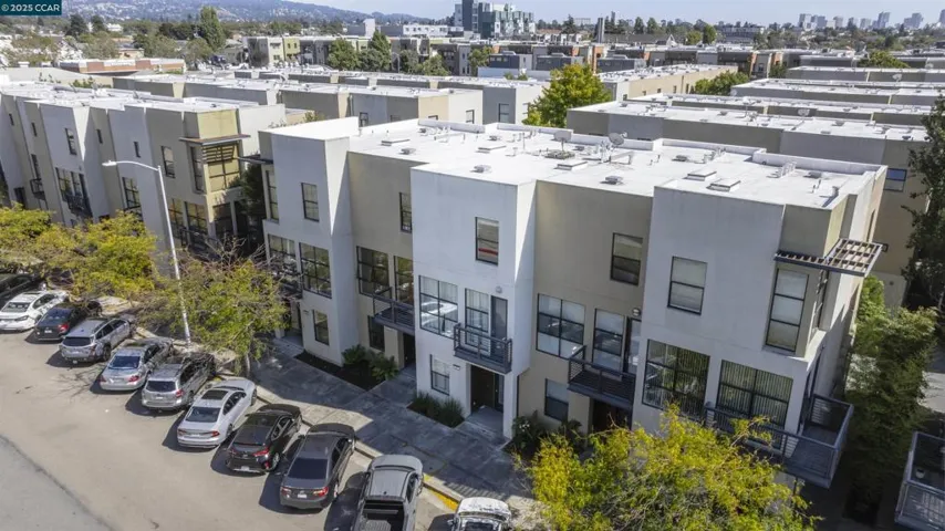 1211 67th St, Oakland, California 94608