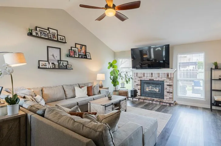 325 Westminster Drive, Salinas, California 93906