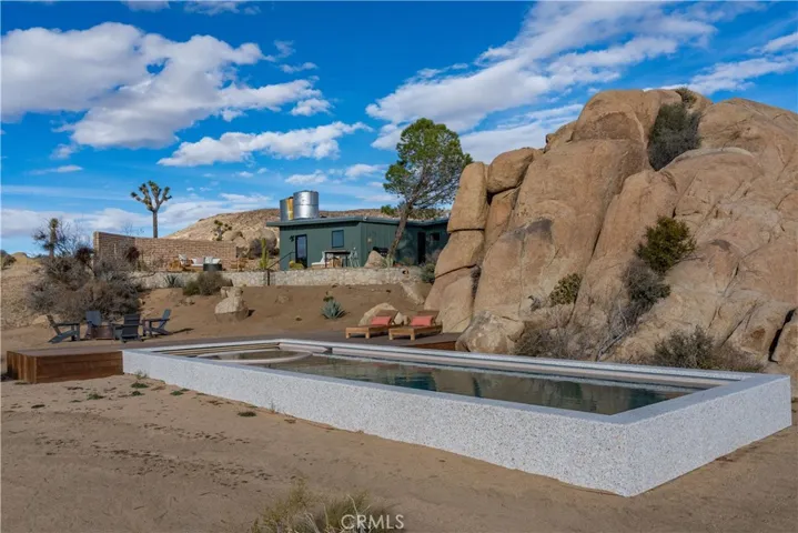 53577 Pipes Canyon Road, Pioneertown, California 92268