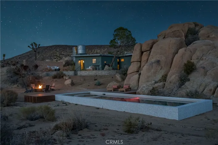 53577 Pipes Canyon Road, Pioneertown, California 92268