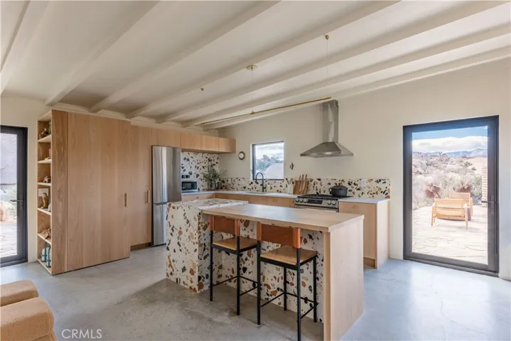 53577 Pipes Canyon Road, Pioneertown, California 92268