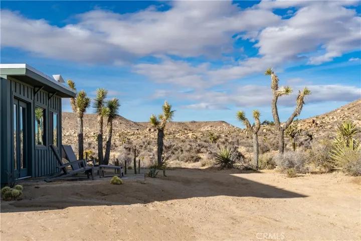 53577 Pipes Canyon Road, Pioneertown, California 92268