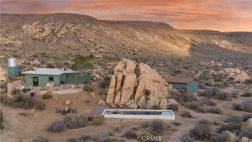 53577 Pipes Canyon Road, Pioneertown, California 92268