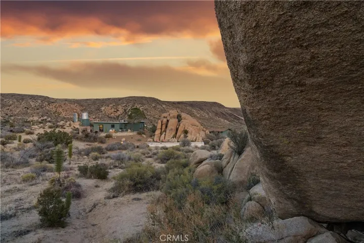 53577 Pipes Canyon Road, Pioneertown, California 92268