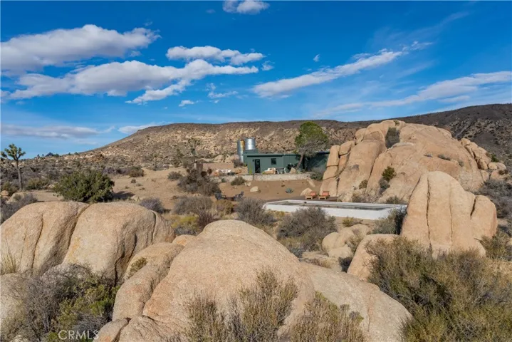 53577 Pipes Canyon Road, Pioneertown, California 92268