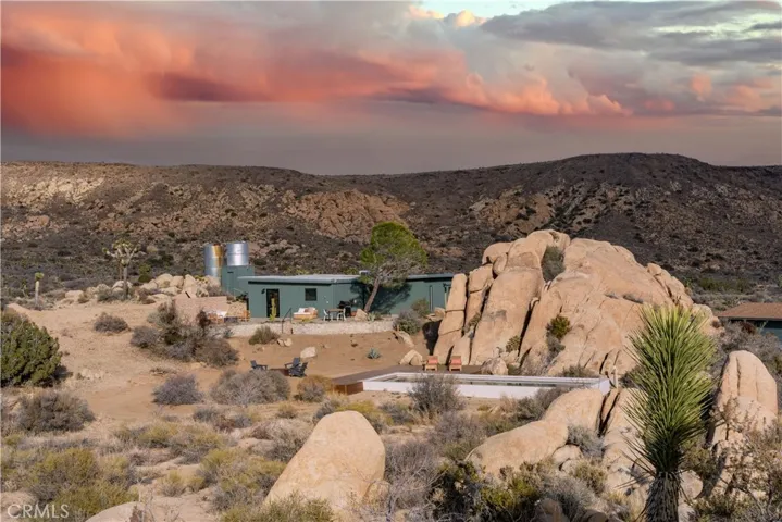 53577 Pipes Canyon Road, Pioneertown, California 92268