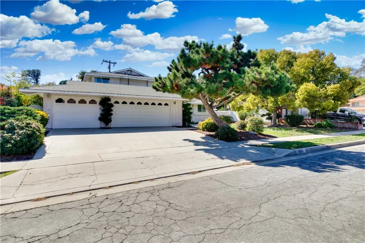 15550 Los Molinos Street, Hacienda Heights, California 91745