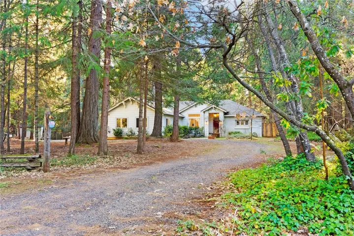6356 Hidden Lake Lane, Magalia, California 95954