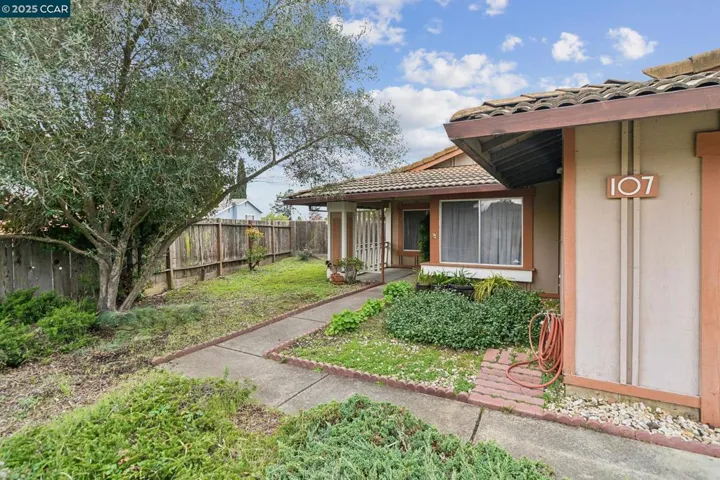 107 Sunrise Way, Vallejo, California 94591