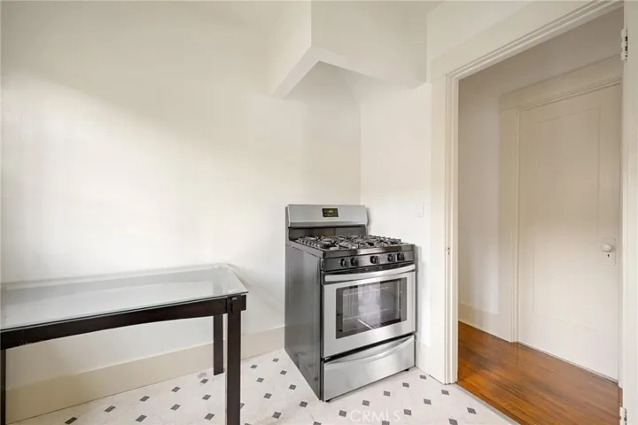 415 Riverdale Drive, Glendale, California 91204