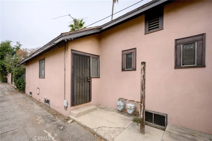 415 Riverdale Drive, Glendale, California 91204
