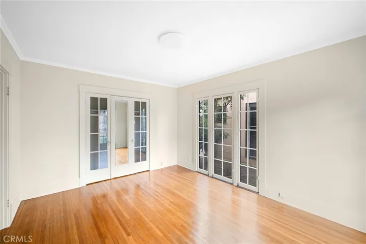 415 Riverdale Drive, Glendale, California 91204