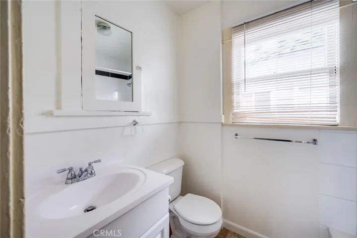 415 Riverdale Drive, Glendale, California 91204