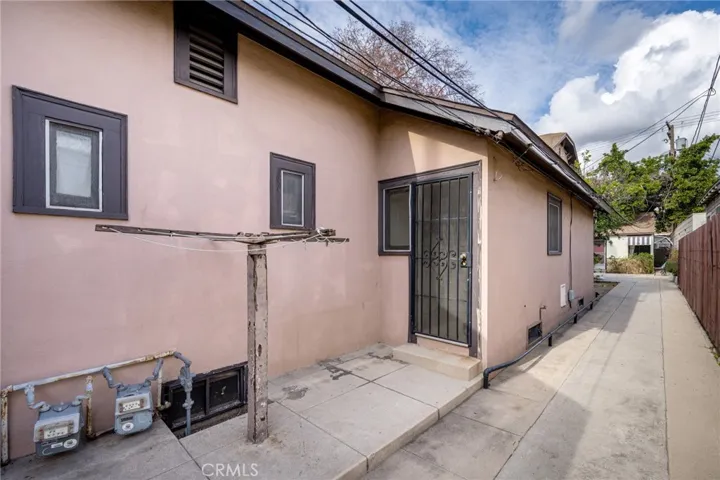 415 Riverdale Drive, Glendale, California 91204