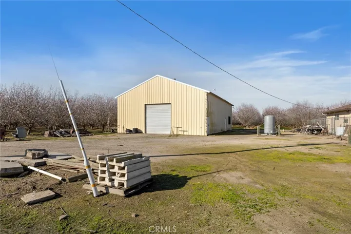 2465 N Lassen Avenue, Kerman, California 93630