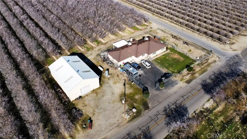 2465 N Lassen Avenue, Kerman, California 93630